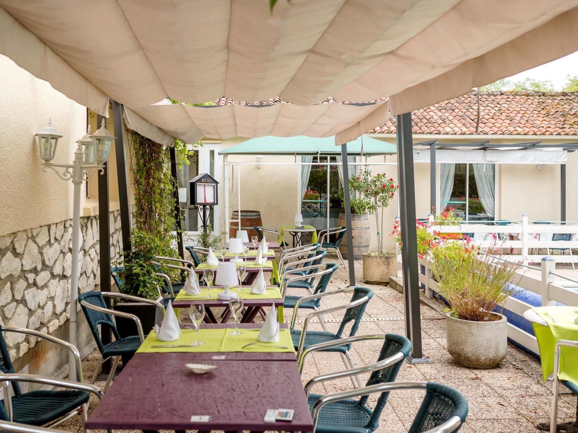 Hotel Restaurant La Braisiere Saint-Romain  Exteriör bild