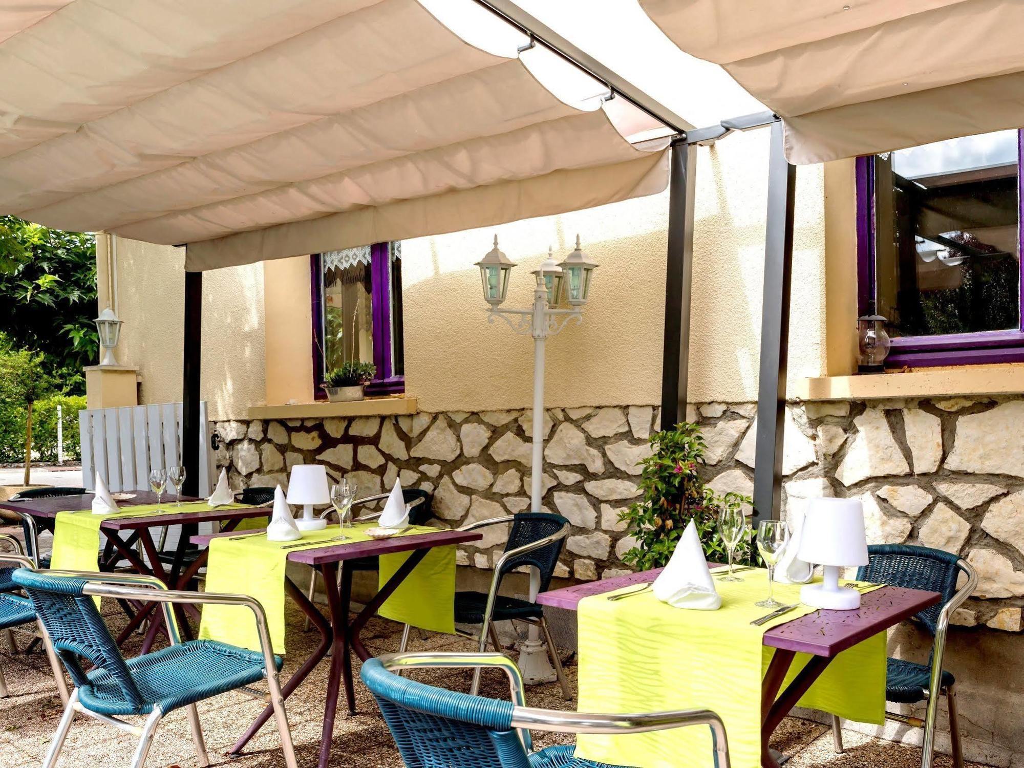 Hotel Restaurant La Braisiere Saint-Romain  Exteriör bild
