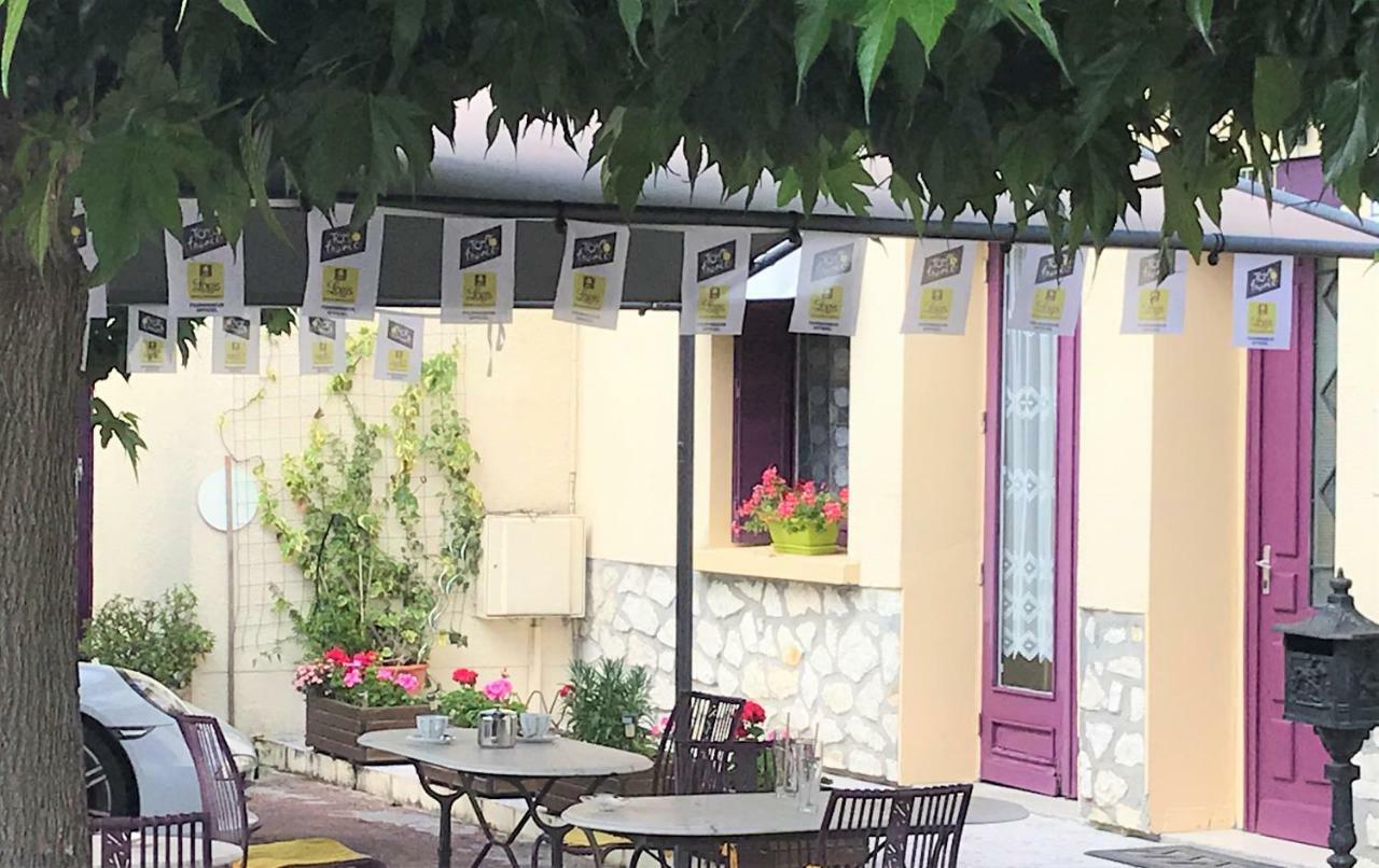 Hotel Restaurant La Braisiere Saint-Romain  Exteriör bild